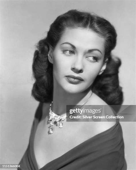 697 Yvonne De Carlo Photos & High Res Pictures